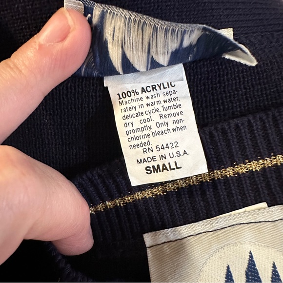 Bay Point Threads Vtg Womens Small Twinset Blue Gold Embroidered Crest Nautical - Picture 12 of 12